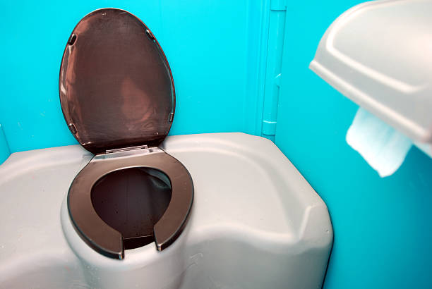 Portable Toilet Options We Offer in Fiskdale, MA